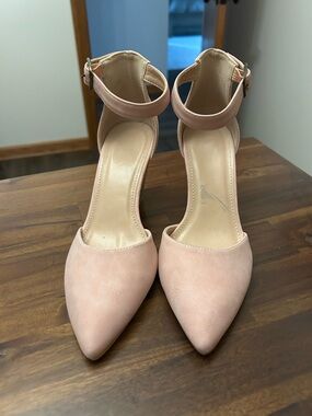 Pointed-Toe Ankle-Strap Wedge Heels in Blush